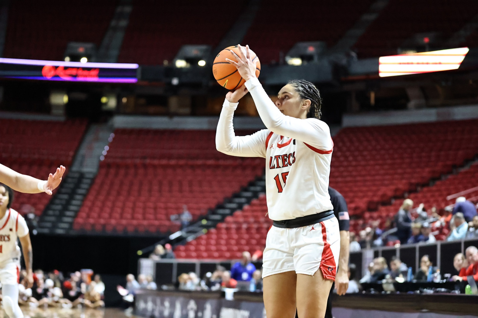 Aztecs Knock off SJSU 72 51 in First Round of MW Tourney San Diego State Aztecs