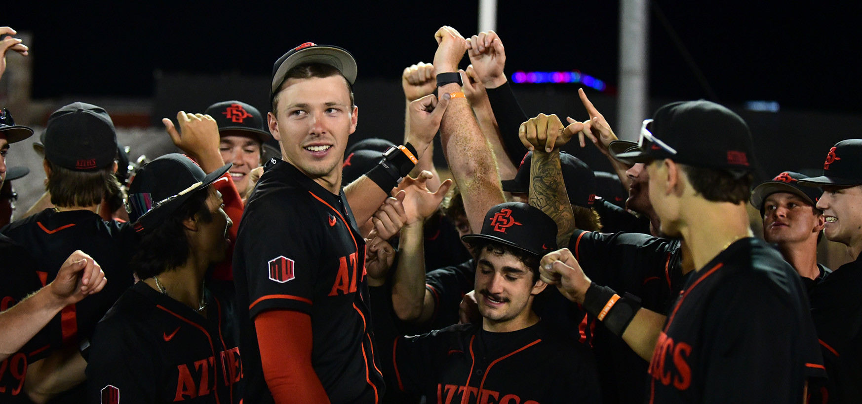 Aztecs Crush UNLV to Capture Outright MW Regular-Season Title - San ...
