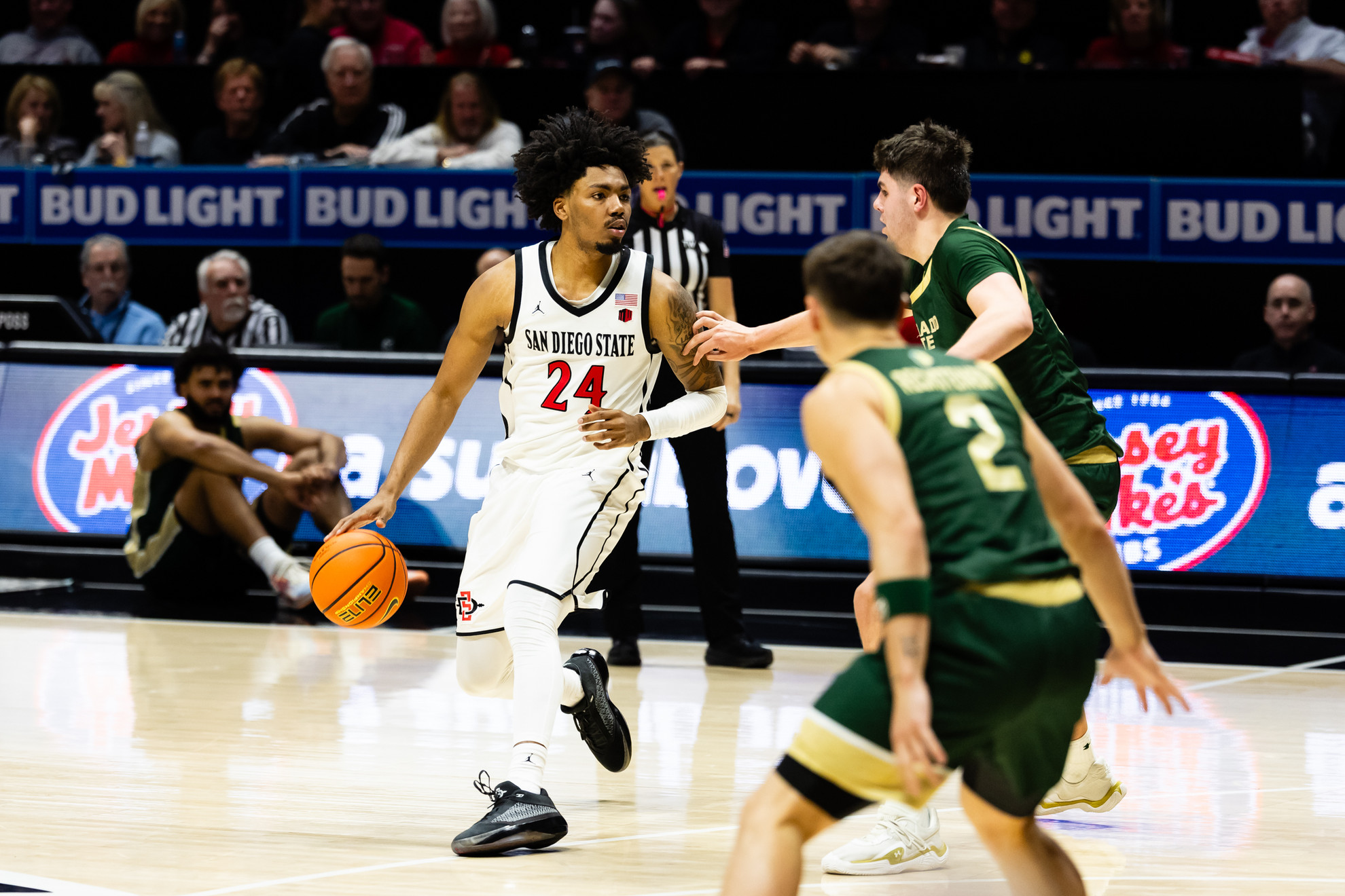 Men's Hoops in Logan for a First Place Showdown on Saturday