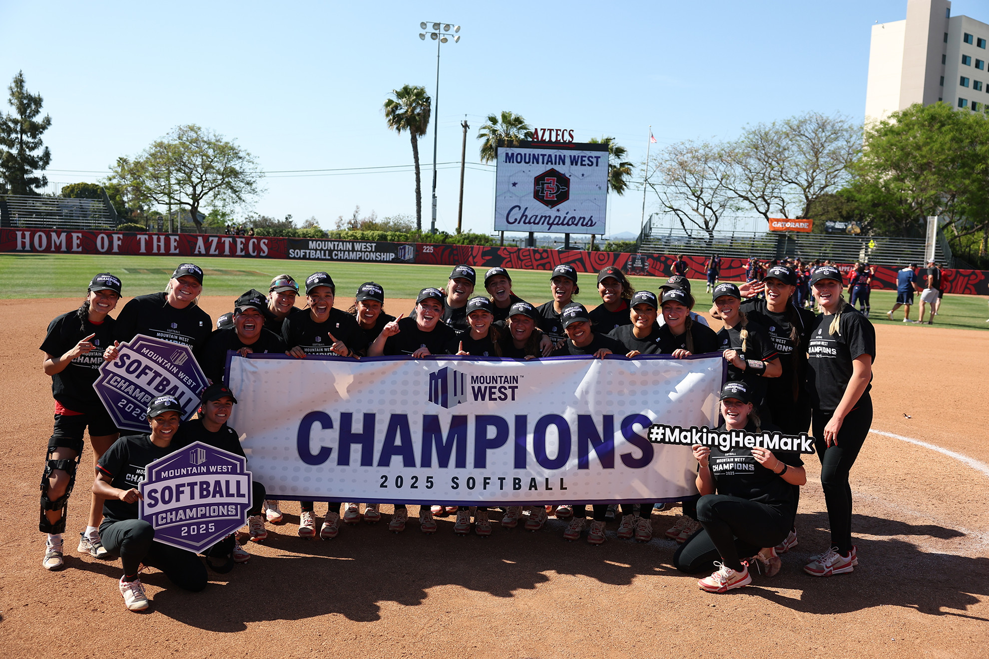 Softball Wins Third Straight Mountain West Tournament Title