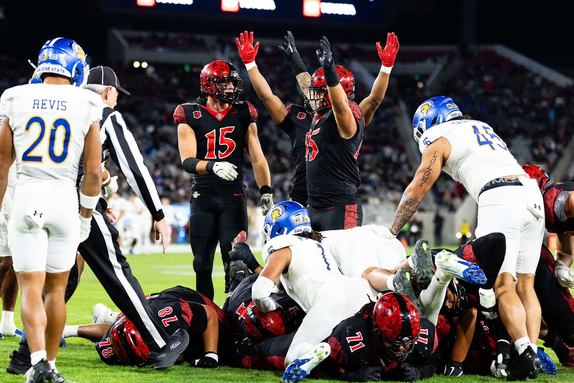Aztec Football Season Ticket Renewals for First Year of Pac-12 Begin on ...